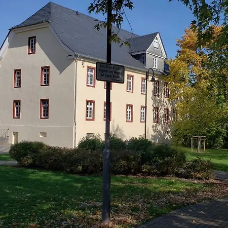 Schoenes Haus 힐헨바흐