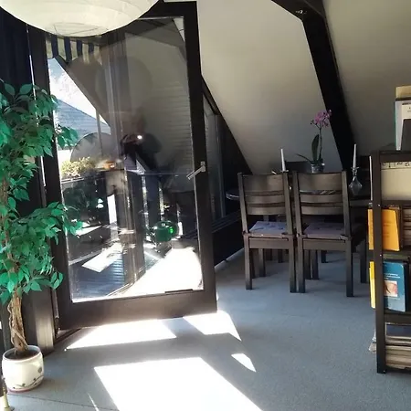 Schoenes Haus 아파트 *